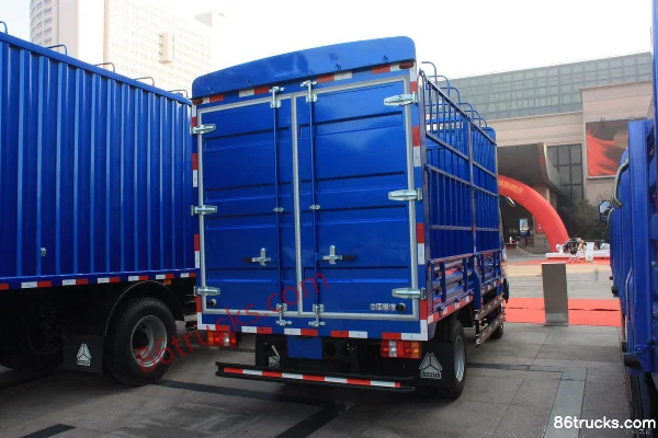 Sinotruk HOWO Hanjiang 2019 130 hp 4X2(6 wheels) 3.85m double-row stake truck Body (2) | 86Trucks