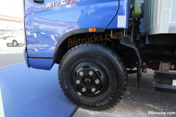 Foton Aoling CTX 156 hp 4X2(6 wheels) 6.2m single-row van light truck Chassis (1) | 86Trucks