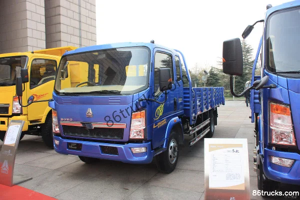 Sinotruk HOWO Hanjun 190 hp 4X2(6 wheels) 4.85m semi-row flatbed cargo truck (10-speed) Exterior (3) | 86Trucks
