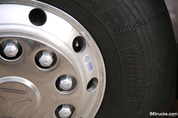 Sinotruk Sitrak SITRAK G7W camion lourd version classique 460 ch 6X4(10 roues) tracteur routier Châssis (3) | 86Trucks