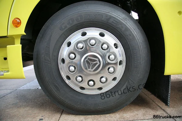 Sinotruk Sitrak SITRAK G7W camion lourd version classique 460 ch 6X4(10 roues) tracteur routier Châssis (1) | 86Trucks