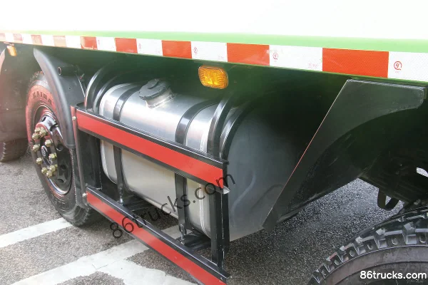 NanJun Ruiyu R60D 220 hp 6X2(8 wheels) 4.6m Dump Truck Chassis (2) | 86Trucks