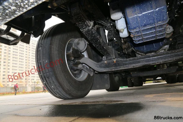 SHACMAN Delong New M3000 340 hp 8X4(12 wheels) 7.95 m³ concrete mixer truck Chassis (2) | 86Trucks
