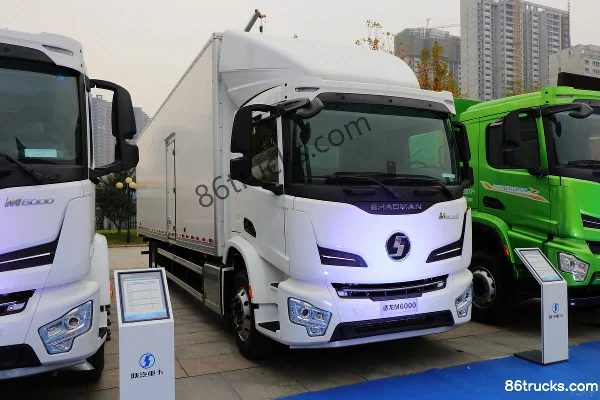 SHACMAN Delong M6000 336 hp 4X2(6 wheels) center-axle train (China VI) Exterior