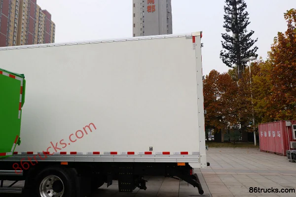 SHACMAN Delong M6000 336 hp 4X2(6 wheels) center-axle train (China VI) Chassis (1) | 86Trucks