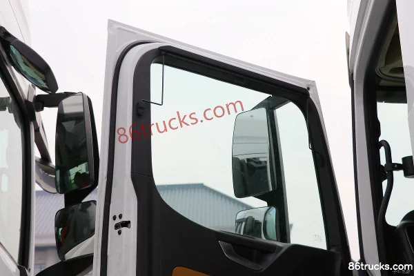 SHACMAN Delong X6000 490 hp 6X4(10 wheels) AMT Automatic Hazardous Material Tractor Truck (China VI) Cab (2) | 86Trucks