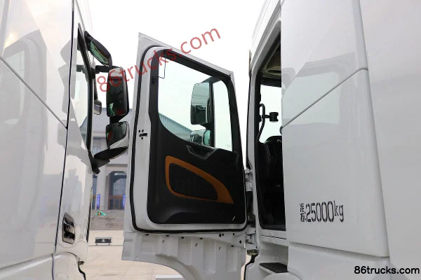 SHACMAN Delong X6000 490 hp 6X4(10 wheels) AMT Automatic Hazardous Material Tractor Truck (China VI) Cab (1) | 86Trucks