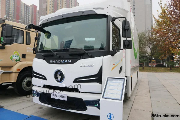 SHACMAN Delong L6000 16T 4X2(6 wheels) 7.75m single-row electric cargo truck 255.5kWh Exterior (3) | 86Trucks
