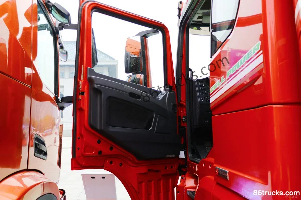 SHACMAN Delong X5000 lightweight version 6X4(10 wheels) single-row fuel cell tractor truck Cab (1) | 86Trucks