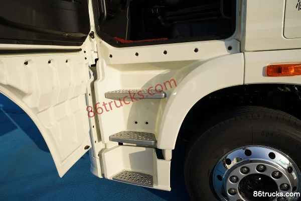 FAW Jiefang Qingdao JH6 Heavy Truck Zhizun Edition 550 hp 6X4(10 wheels) AMT Automatic Tractor Truck Cab (1) | 86Trucks