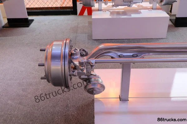 Hande HDZ260 Single Reduction Drive Axle Exterior (2) | 86Trucks