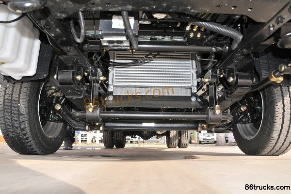 Feidi DX Deluxe 1.9L 102hp 4X2(6 wheels) 3.02m double-row flatbed mini truck Chassis (1) | 86Trucks