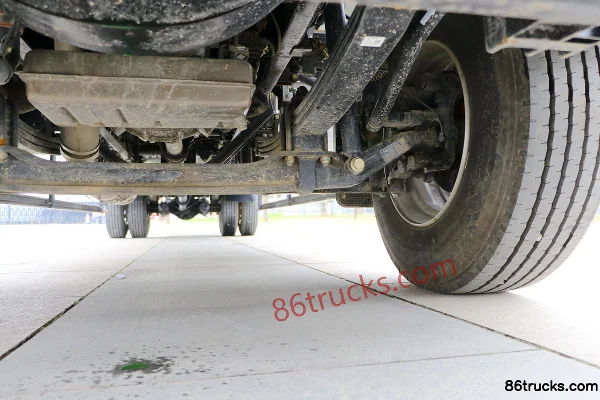 SHACMAN Delong L3000 version allégée 220 ch 4X2(6 roues) 6,75 m camion porteur à ridelles (empattement 5300) Châssis (3) | 86Trucks