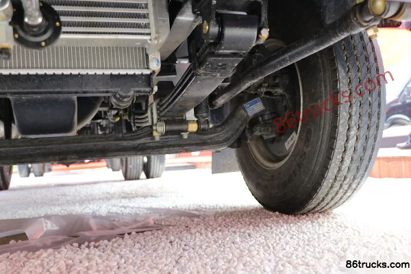 SHACMAN Light Truck Delong K3000 130 hp 4X2(6 wheels) 4.18m Single Row Van Light Truck (Wide Body) Chassis (3) | 86Trucks