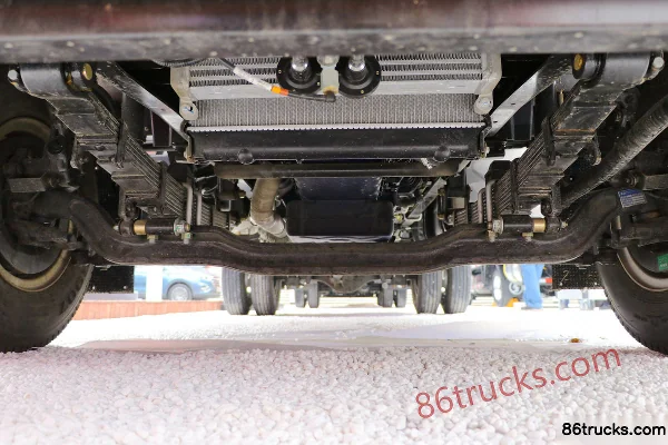 SHACMAN Light Truck Delong K3000 190 hp 4X2(6 wheels) 4.85m Crew Cab Flatbed Light Truck Chassis (1) | 86Trucks