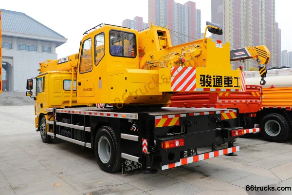 SHACMAN Delong L3000 185 hp 4X2(6 wheels) Truck Crane (Juntong Brand)(JF5171JQZ(JPC120)) Exterior (3) | 86Trucks