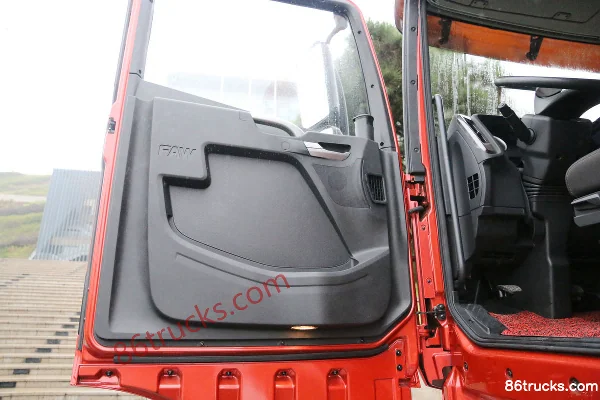 FAW Jiefang Qingdao JH6 Heavy Truck Leading Edition 550 hp 6X4(10 wheels) Tractor Truck Cab (2) | 86Trucks