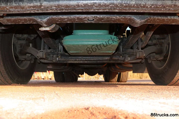 FAW Jiefang Qingdao JH6 Poids lourd Édition Zhizun Sud 550 ch 6X4(10 roues) Tracteur routier AMT automatique Châssis (2) | 86Trucks