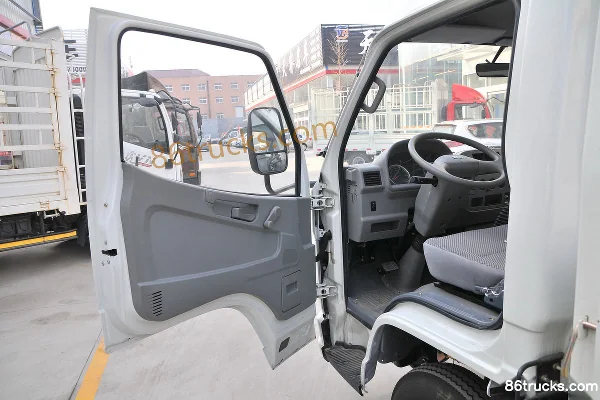 FAW Hongta FAW Jiefang Baling 78 hp 4X2(6 wheels) 3.4m Single-row Flatbed Light Truck (Lingong) Cab (1) | 86Trucks