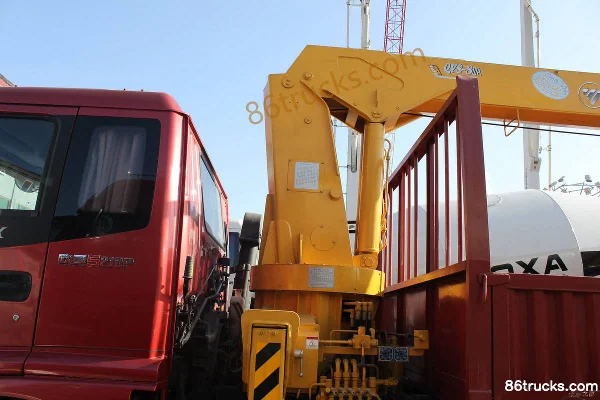 Foton Auman 5 Series 210hp 6X2(8 wheels) Truck-Mounted Crane (ETX-2200 Flat Roof Cab) Body (1) | 86Trucks