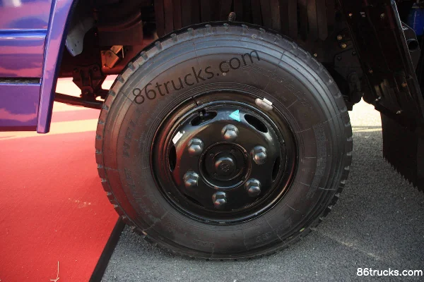 Foton Forland Jingang Light Truck 115 hp 4X2(6 wheels) 3.8m dump truck Chassis (1) | 86Trucks