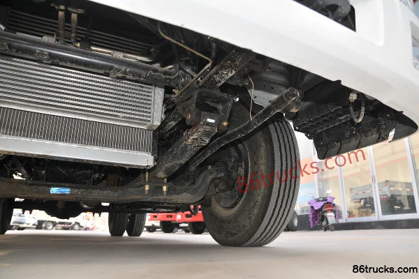 FAW Hongta FAW Jiefang Gongshi 120hp 4X2(6 wheels) wrecker truck Chassis (3) | 86Trucks