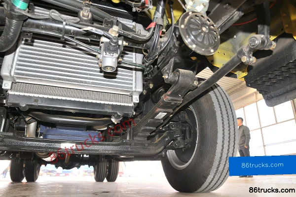 FAW Jiefang Hu V 110hp 4X2(6 wheels) Wrecker (Chusheng Brand) Chassis (3) | 86Trucks