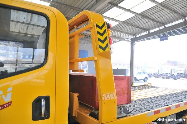 FAW Jiefang Hu V 110hp 4X2(6 wheels) Wrecker (Chusheng Brand) Body (1) | 86Trucks