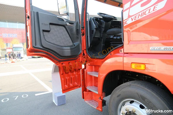 FAW Jiefang Qingdao JH6 Heavy Truck 6X4(10 wheels) Sleeper Cab Pure Electric Tractor Truck 423 kWh (1) | 86Trucks