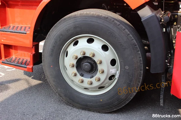 FAW Jiefang J6L camion moyen Édition 2020 Leader Green Pass 240 ch 4X2(6 roues) camion porteur 6,8 m avec fourgon Châssis (2) | 86Trucks