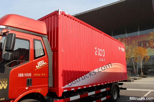 FAW Jiefang J6L camion moyen Édition 2020 Leader Green Pass 240 ch 4X2(6 roues) camion porteur 6,8 m avec fourgon Carrosserie (1) | 86Trucks