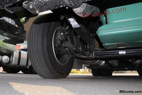 FAW Jiefang J7 Heavy Truck 560hp 6X2R Tractor Truck (China VI) (Rear Axle Lift) Chassis (2) | 86Trucks