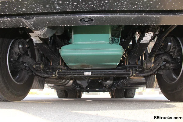 FAW Jiefang J7 Heavy Truck 560hp 6X2R Tractor Truck (China VI) (Rear Axle Lift) Chassis (1) | 86Trucks