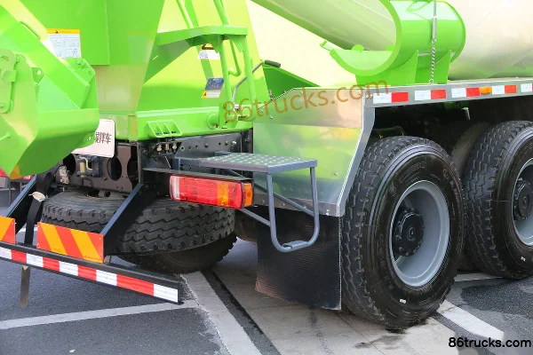 FAW Jiefang J6L version allégée 320 ch 8X4(12 roues) camion malaxeur 8 m³ (pont arrière 290) Carrosserie (3) | 86Trucks