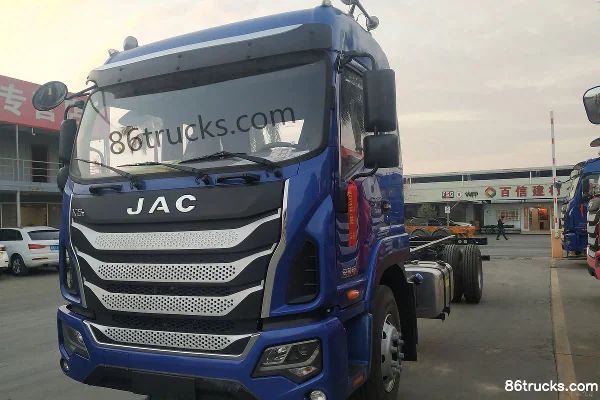 JAC Gallop K6L II Medium Truck 220hp 4X2(6 wheels) 7.8m box cargo truck (China VI) Exterior (2) | 86Trucks