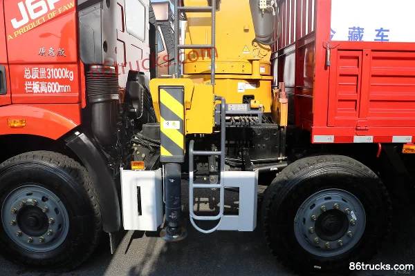 FAW Jiefang New J6P 360hp 8X4(12 wheels) truck-mounted crane Chassis (3) | 86Trucks