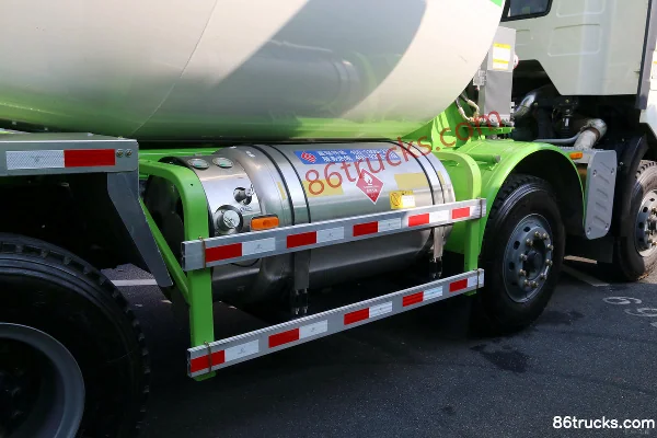FAW Jiefang New J6P 440hp 8X4(12 wheels) LNG Concrete Mixer Truck (Lingyu Brand) (China VI) Chassis (3) | 86Trucks