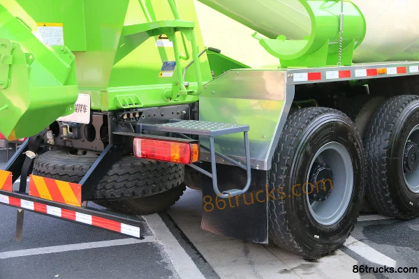 FAW Jiefang New J6P 440hp 8X4(12 wheels) LNG Concrete Mixer Truck (Lingyu Brand) (China VI) Body (3) | 86Trucks