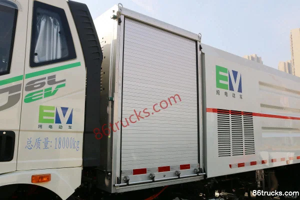FAW Jiefang J6L 4X2(6 wheels) All-Electric Washing and Sweeping Truck (Fulong Continental) Chassis (2) | 86Trucks