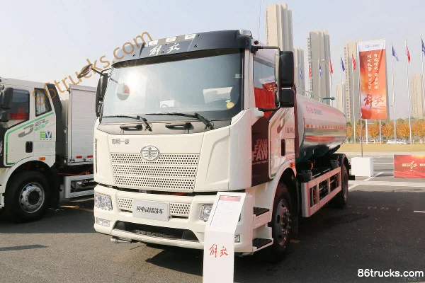 FAW Jiefang J6L 4X2(6 roues) châssis de camion de nettoyage électrique pur cabine demi-avancée Extérieur (3) | 86Trucks