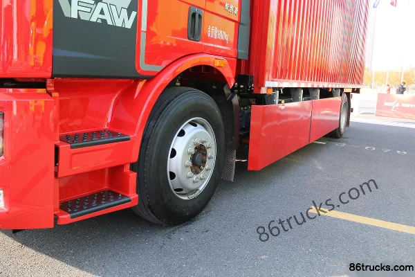 FAW Jiefang J6L 4X2(6 wheels) 18T 7.7m crew cab pure electric wing-opening box logistics truck 218kWh Chassis (3) | 86Trucks