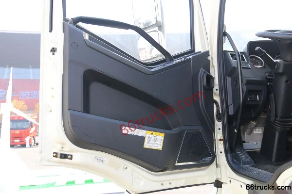 FAW Jiefang J6L 4X2(6 wheels) Semi-row Fuel Cell Water Sprinkler Truck Chassis Cab (2) | 86Trucks