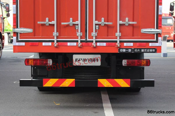 FAW Jiefang New J6P Classic Edition 460hp 8X4(12 wheels) 9.5m Van Cargo Truck Body (2) | 86Trucks