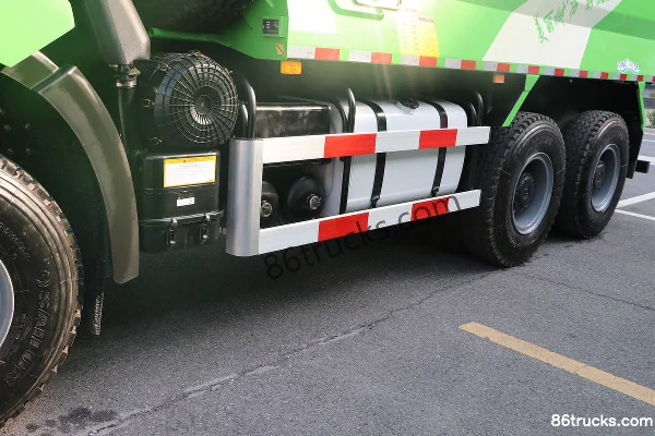 FAW Jiefang New J6P Heavy Truck 2020 390 hp 6X4(10 wheels) 5.6m dump truck Chassis (2) | 86Trucks