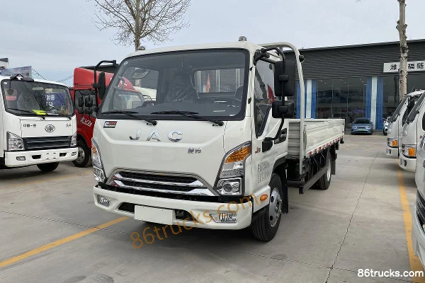 JAC Kangling J5 132 ch 4X2(6 roues) camion plateau 4,18 m cabine simple Extérieur (3) | 86Trucks