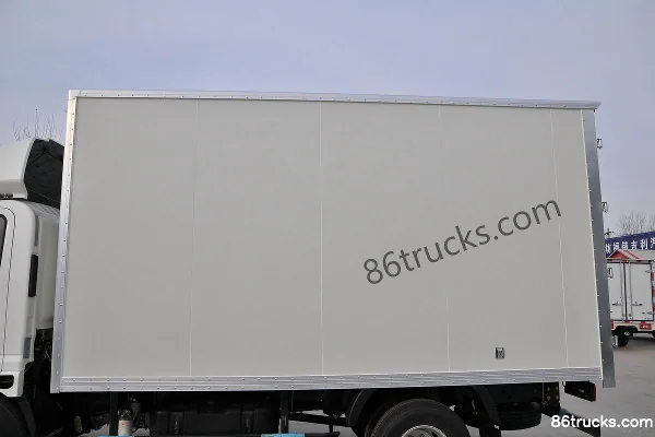 Tangjun Ouling Série T3 Édition Flagship 116ch 4X2(6 roues) Camion léger fourgon à cabine simple 4,15 m Carrosserie (1) | 86Trucks