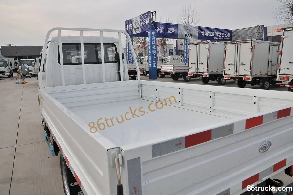 Tangjun Ouling XiaoBaoma 1,6L 105ch 4X2(6 roues) CNG Camion plateau double cabine 3,02 m (China VI) Carrosserie (3) | 86Trucks