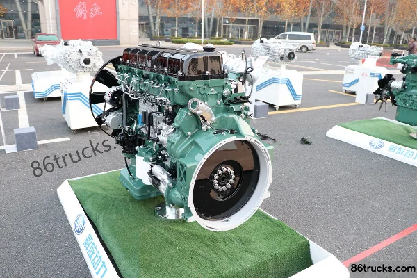 Xichai CA6DM2-42E65 420hp 11L China VI diesel engine Exterior