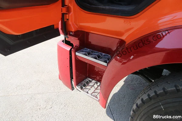 JAC Gallop A5 Heavy Truck 200 hp 6X2(8 wheels) 5m Dump Truck Cab (3) | 86Trucks