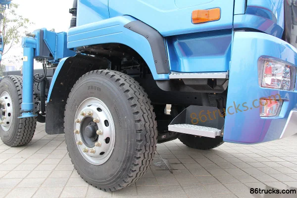 XCMG Ruilong 270 hp 8X4(12 wheels) Truck-mounted Crane Chassis (2) | 86Trucks